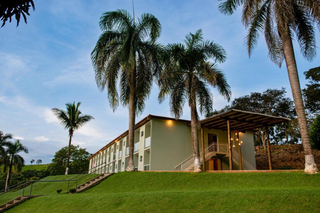 Hotel Fazenda Vale Da Cachoeira Serra Negra  Exterior photo